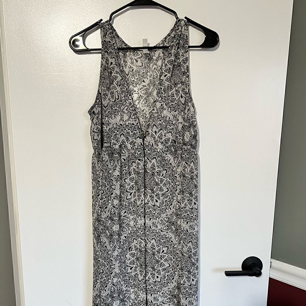 5/$25 Sheer Maxi Beach Cover Up - Picture 4 of 9